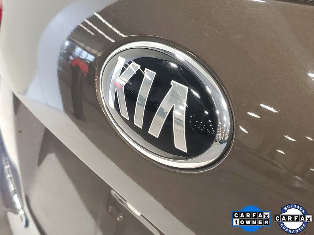 Used 2020 Kia Sorento LX image 7