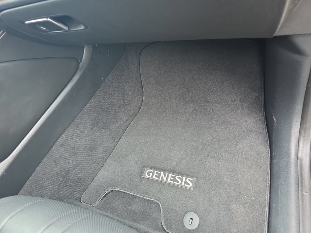 Used 2024 Genesis GV80 2.5T AWD/4WD image 17