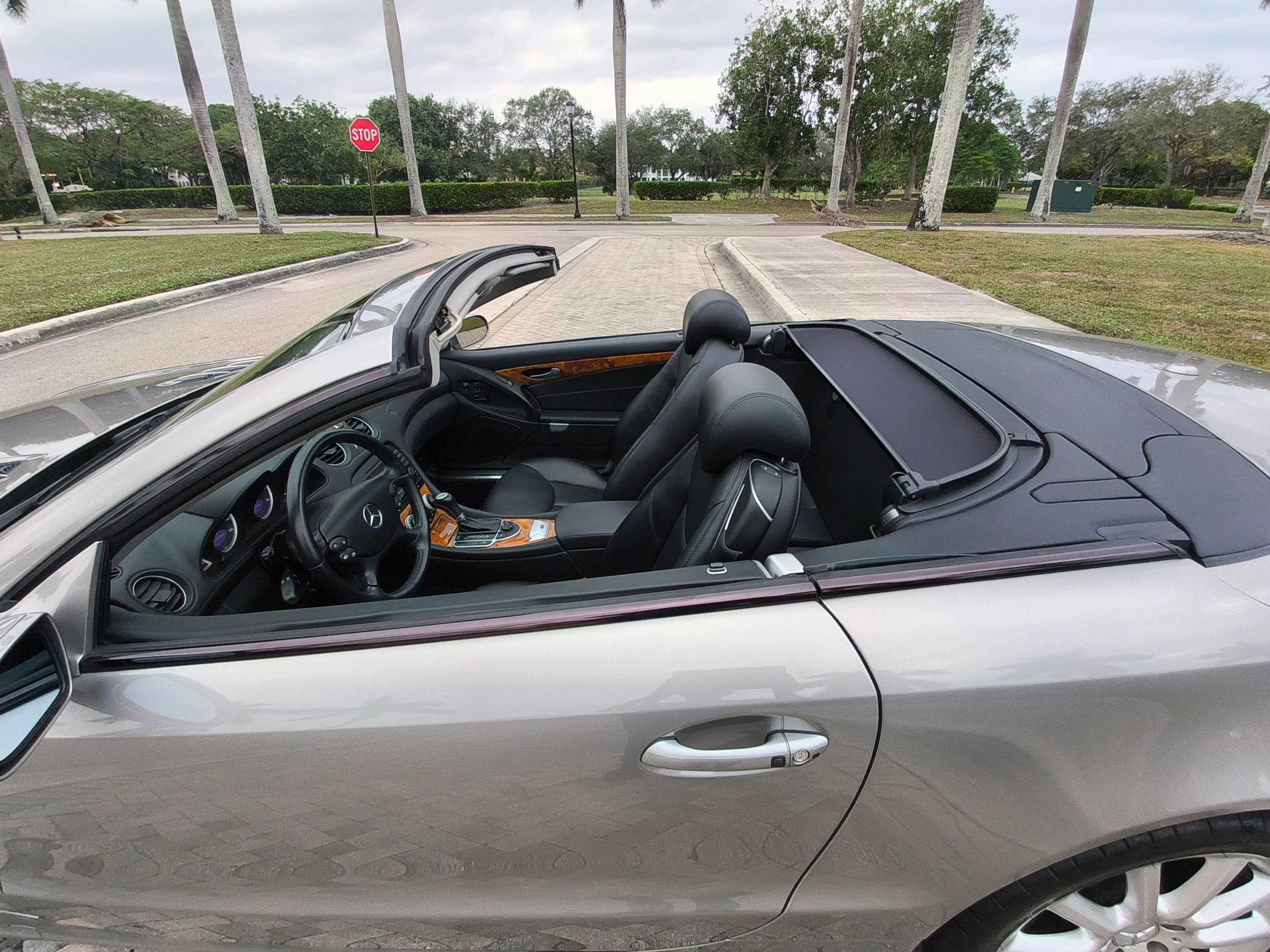 Used 2007 Mercedes-Benz SL 550 image 9