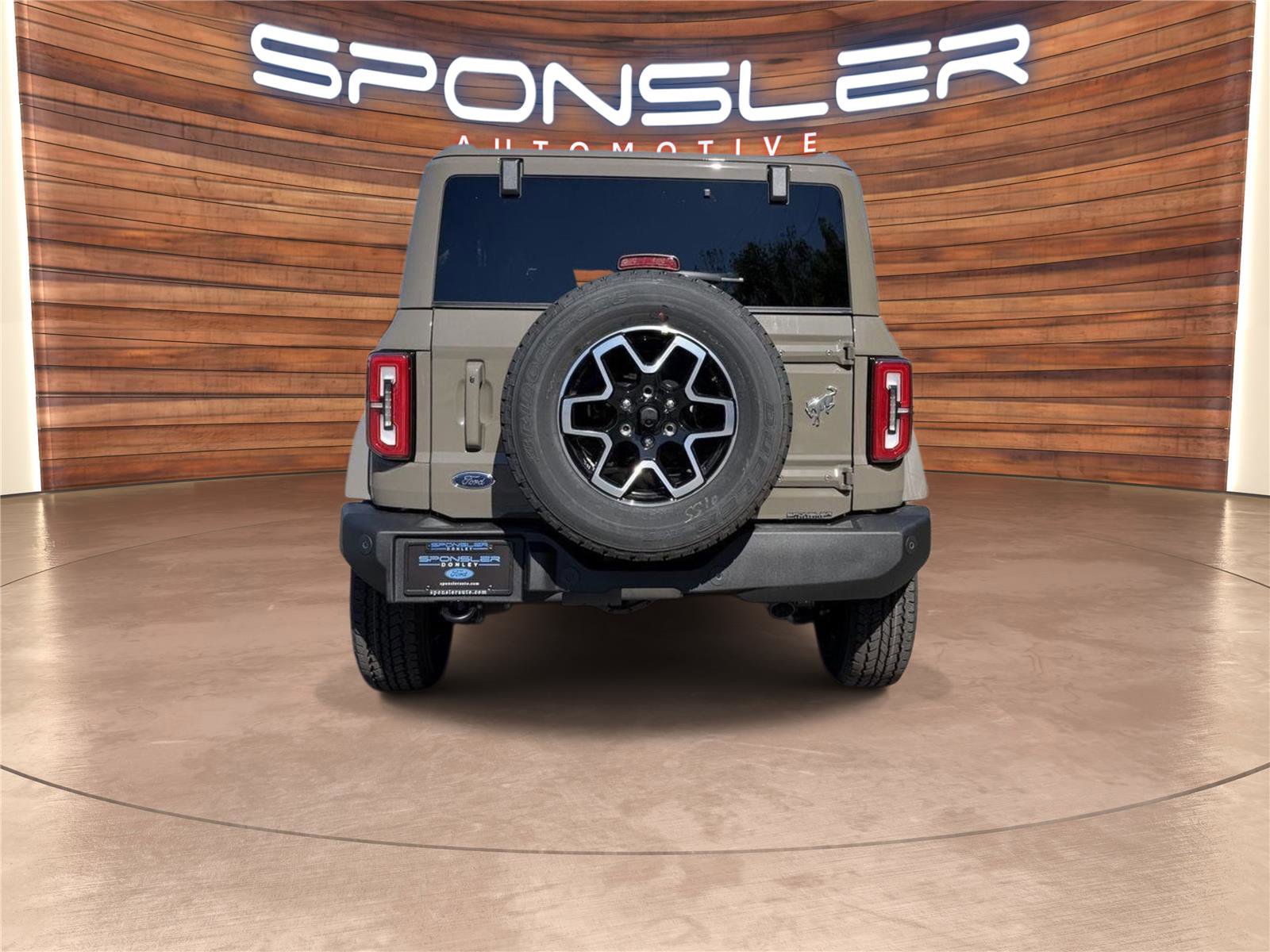 New 2025 Ford Bronco Outer Banks image 4