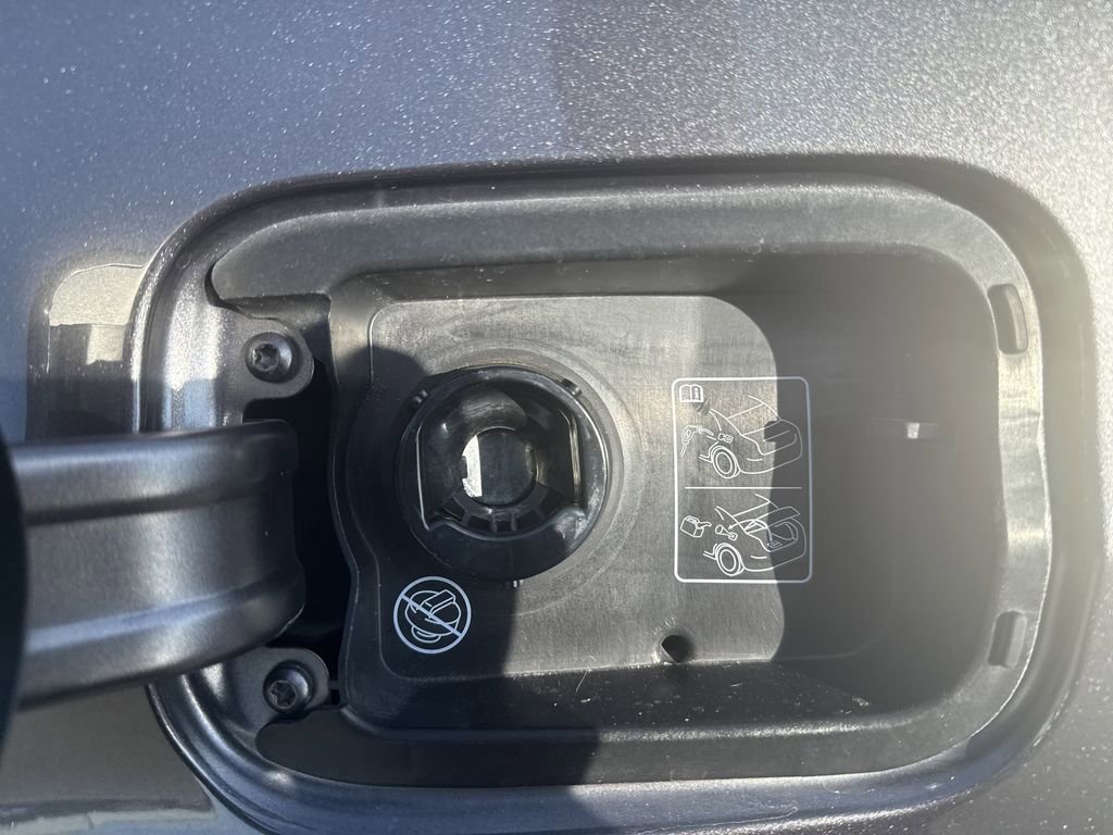 Used 2018 Chrysler 300 Touring L image 38