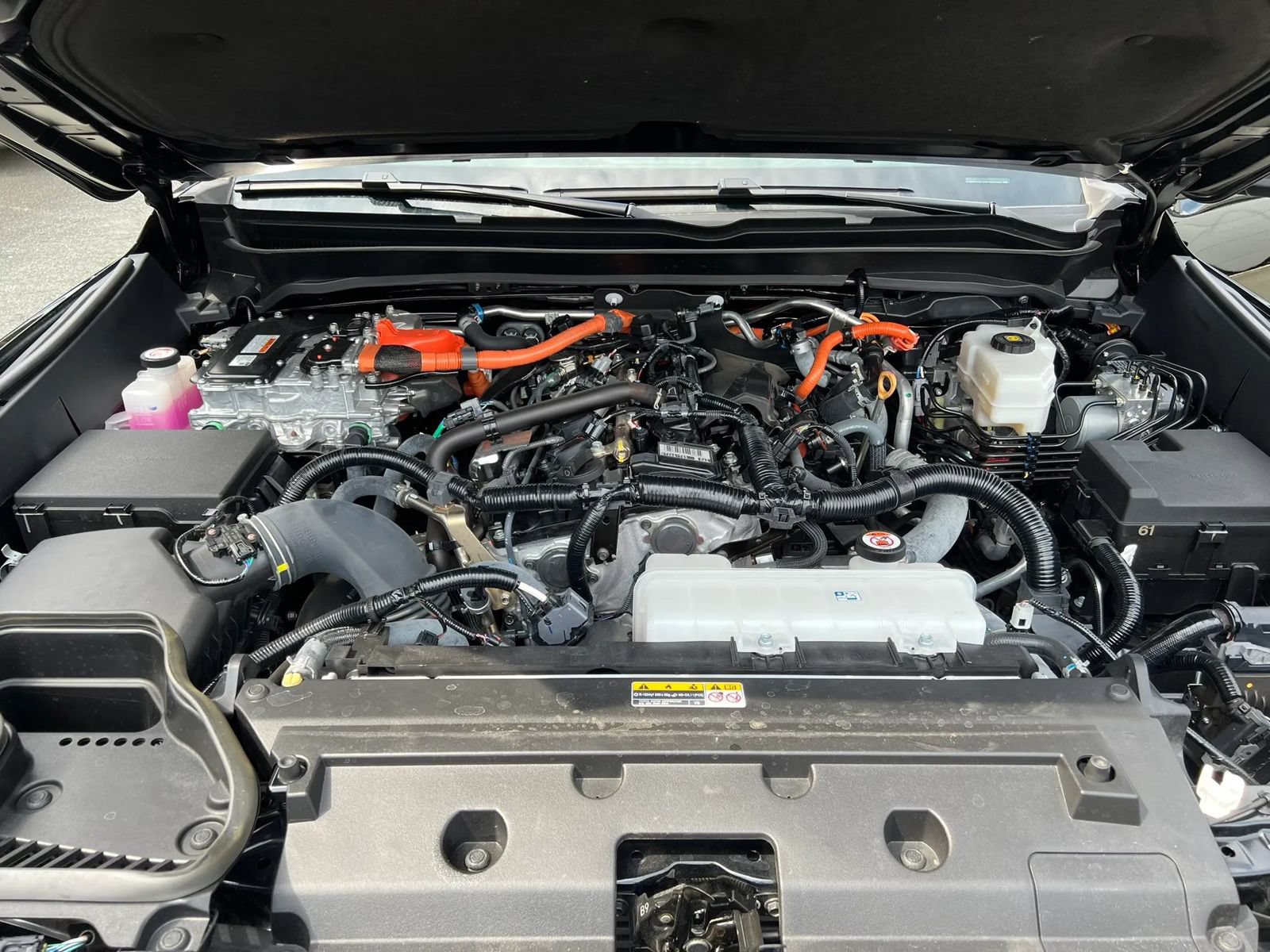 Used 2025 Toyota Tacoma Limited AWD/4WD image 16