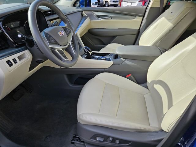 Certified 2025 Cadillac XT5 Premium Luxury image 7
