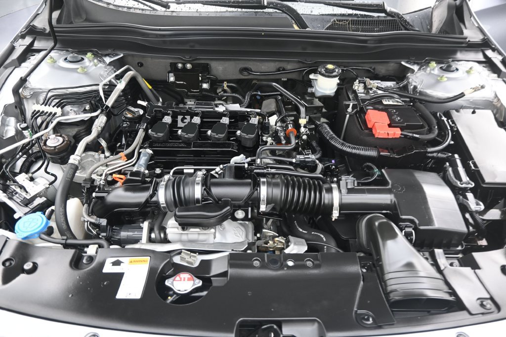 Used 2022 Honda Accord Sport image 11