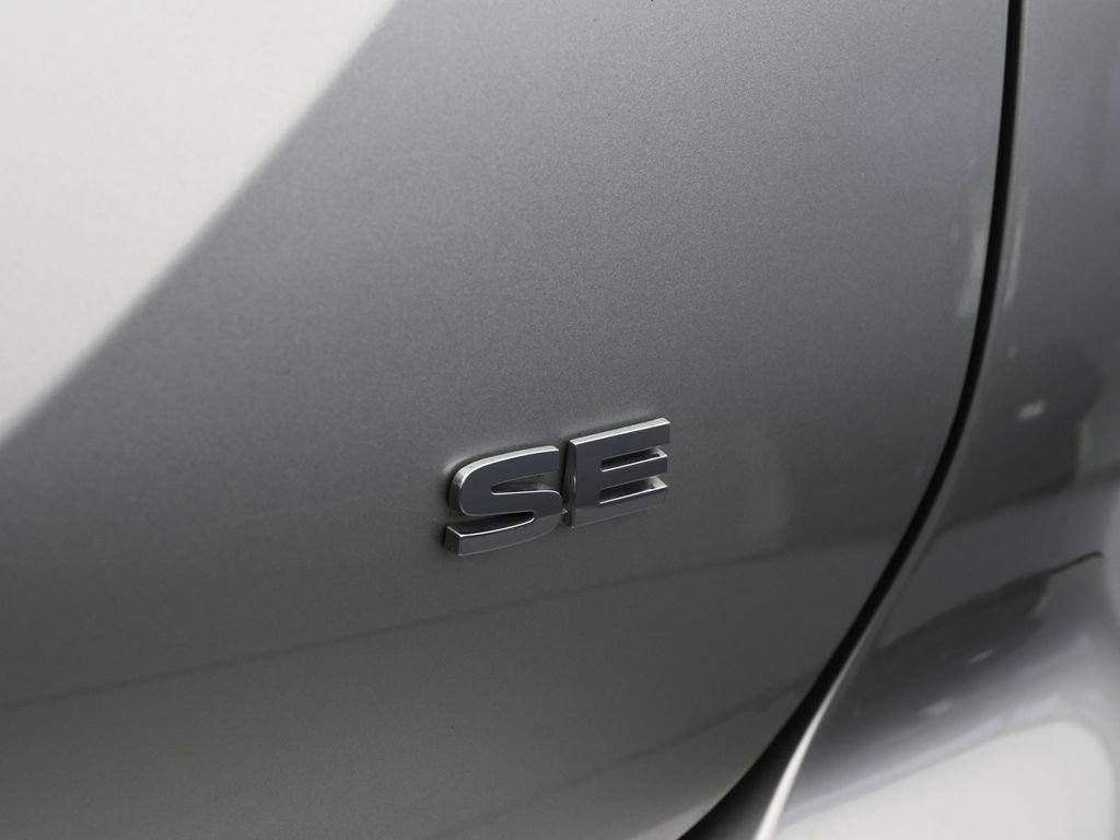 Used 2022 Mitsubishi Outlander SE image 42