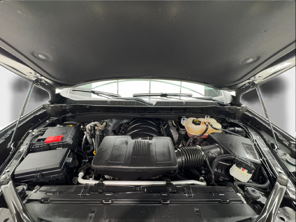 Used 2025 Chevrolet Tahoe LT RWD image 19
