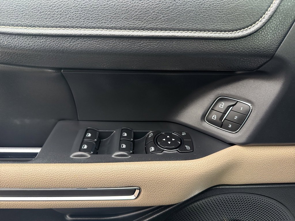 Used 2022 Ford Expedition XLT image 20