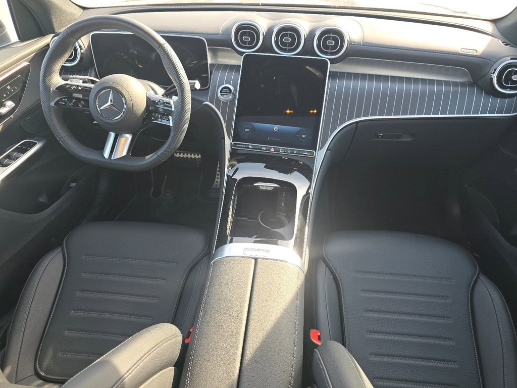 Used 2026 Mercedes-Benz GLC 300 4MATIC image 22