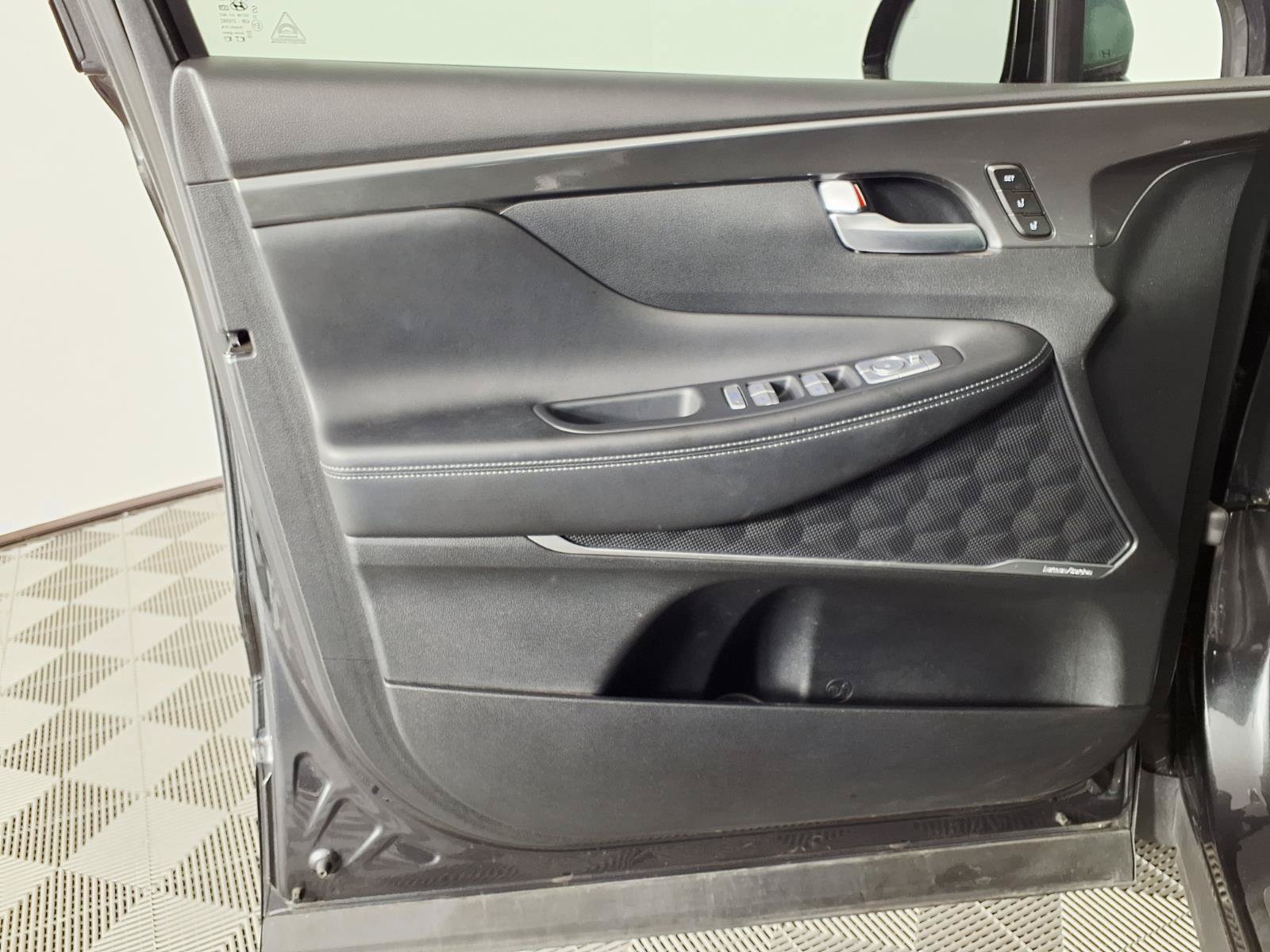 Certified 2023 Hyundai Santa Fe Calligraphy w/ Cargo Package FWD image 16
