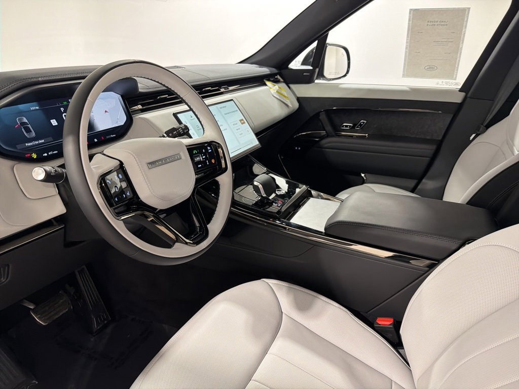 New 2025 Land Rover Range Rover Sport Dynamic SE image 10