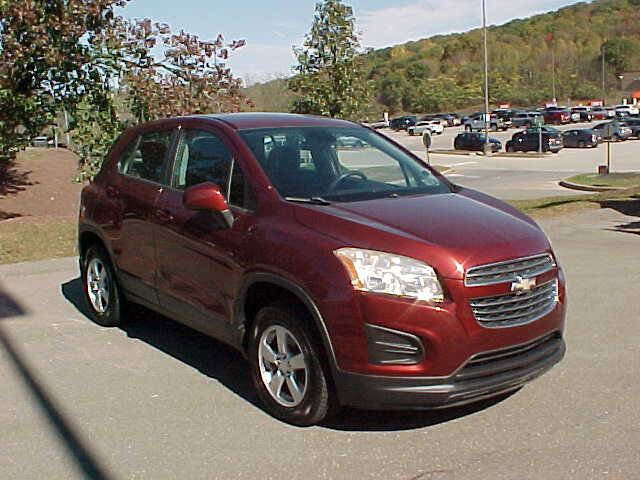 Used 2016 Chevrolet Trax LS w/ LPO, Protection Package image 2