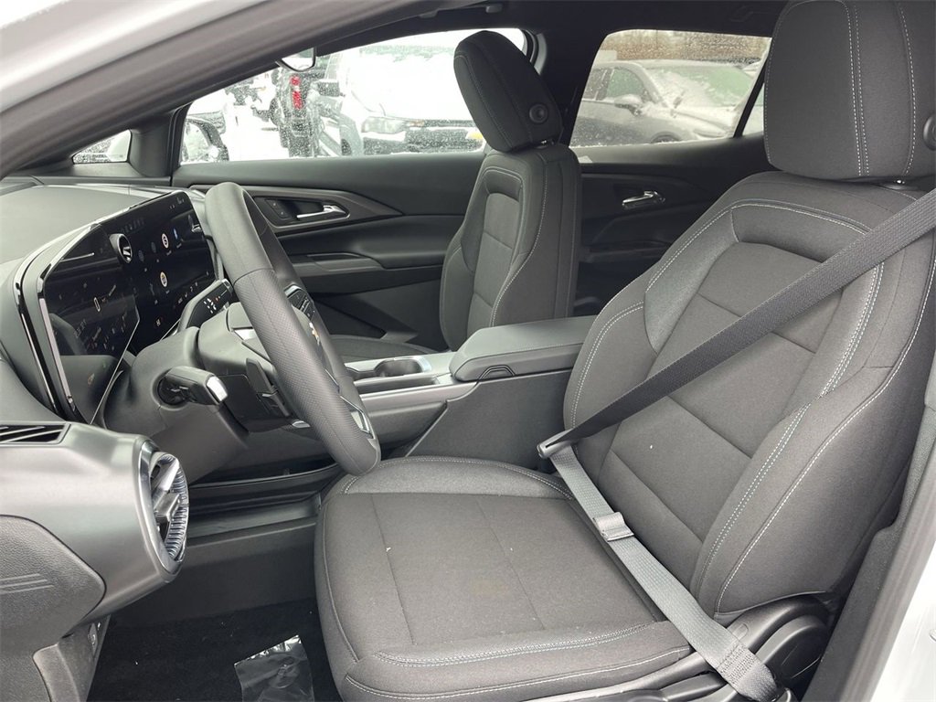 New 2026 Chevrolet Equinox EV LT image 11