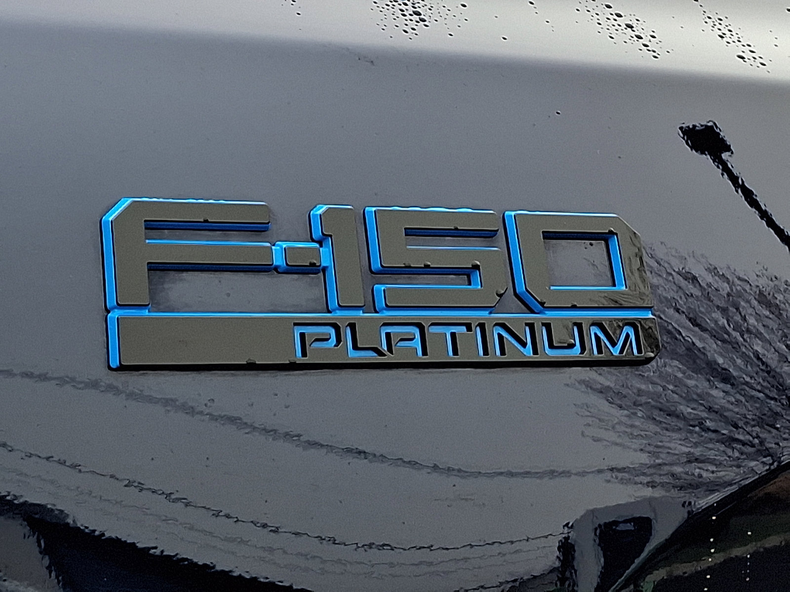 Used 2025 Ford F150 Lightning Platinum image 29