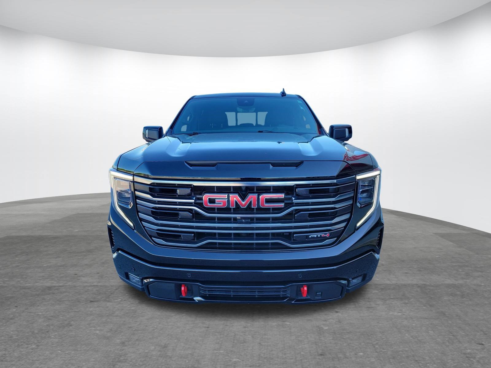 Used 2025 GMC Sierra 1500 AT4 w/ AT4 Premium Package AWD/4WD image 2