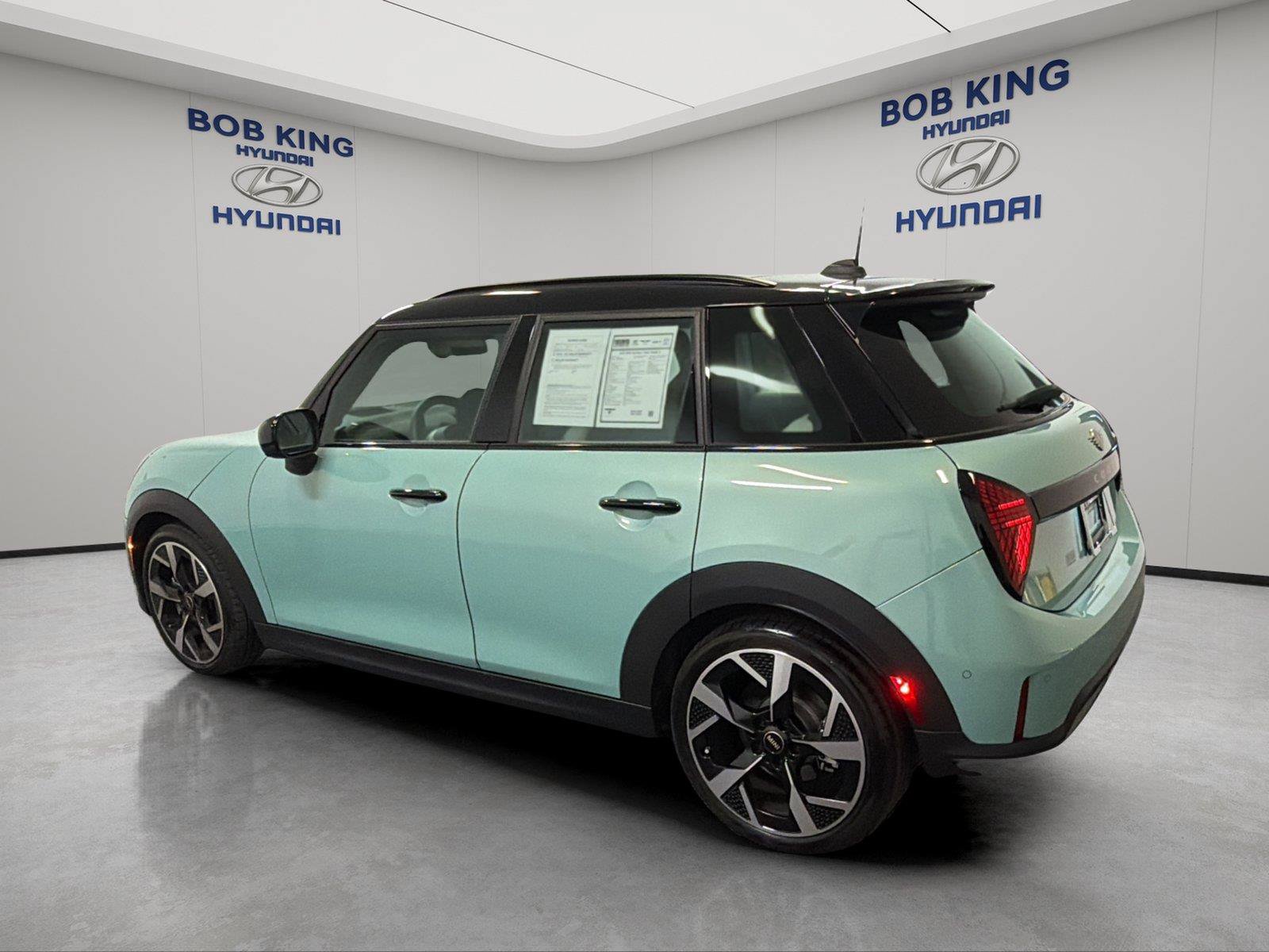 Used 2025 MINI Cooper S FWD image 3