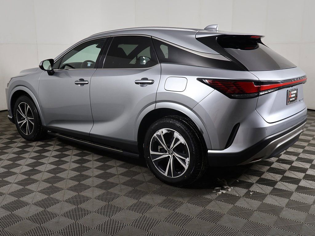 Used 2024 Lexus RX 350h w/ Cold Area Package image 14