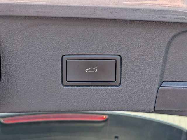 Used 2024 Volkswagen Atlas SEL AWD/4WD image 24