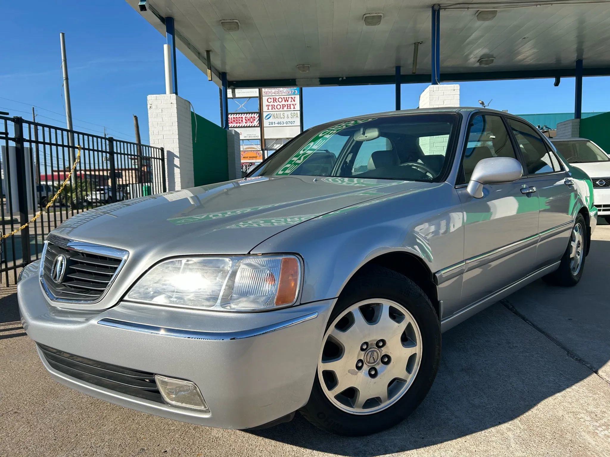 Used 2004 Acura RL image 2