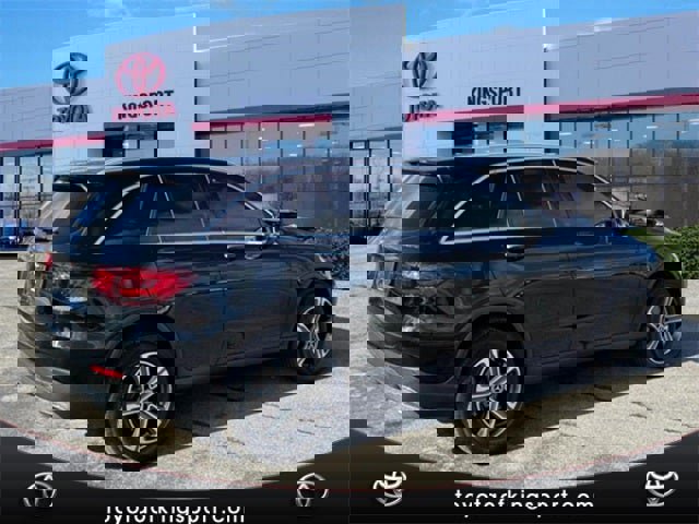 Used 2022 Mercedes-Benz GLC 300 4MATIC image 5