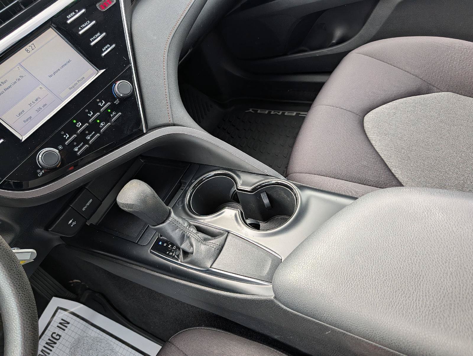 Used 2018 Toyota Camry LE FWD image 16