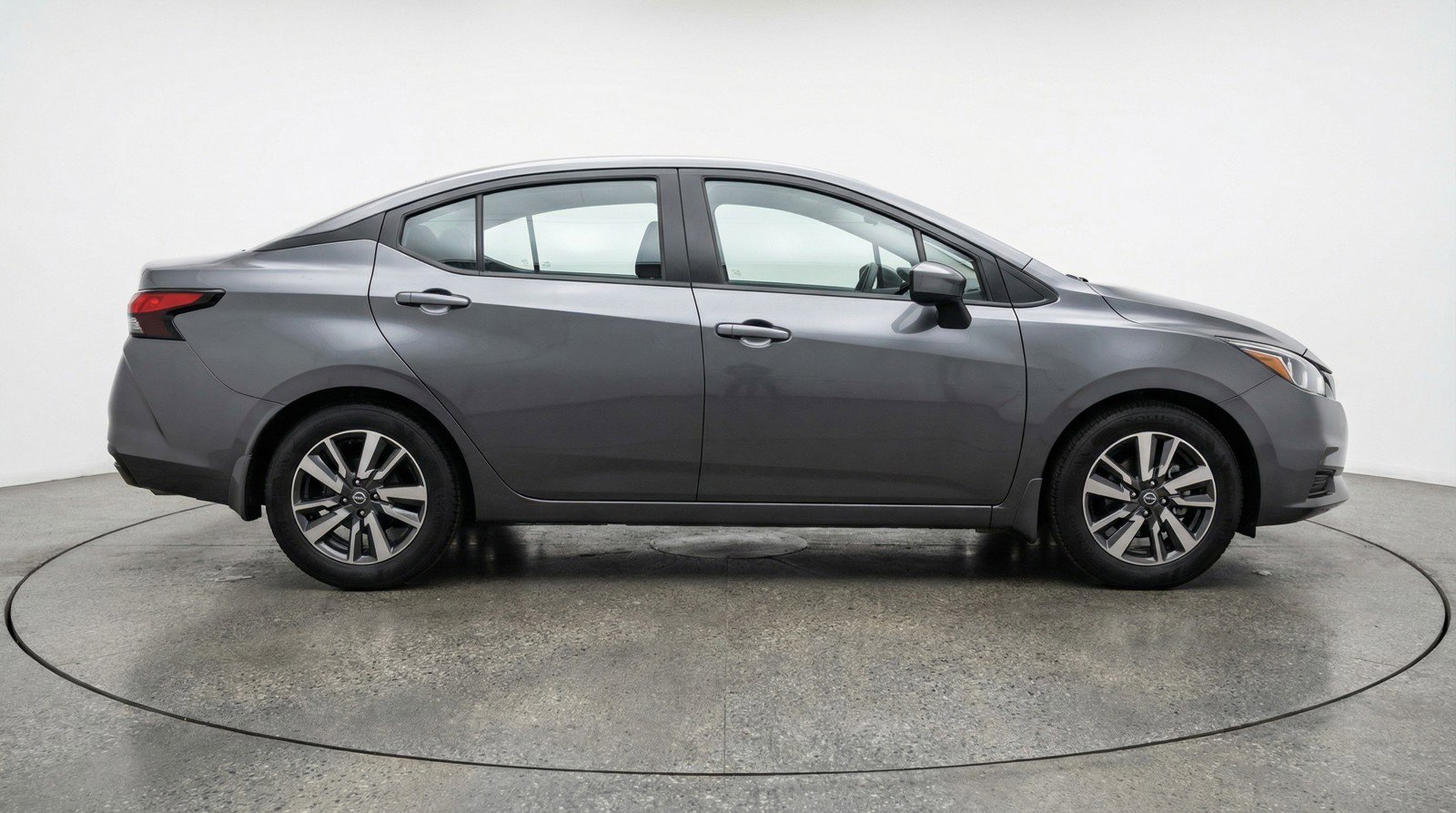 Used 2025 Nissan Versa SV image 11