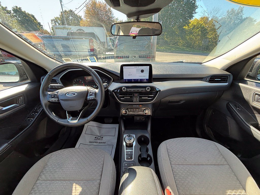 Used 2021 Ford Escape SE w/ SE Sport Appearance Package AWD/4WD image 10