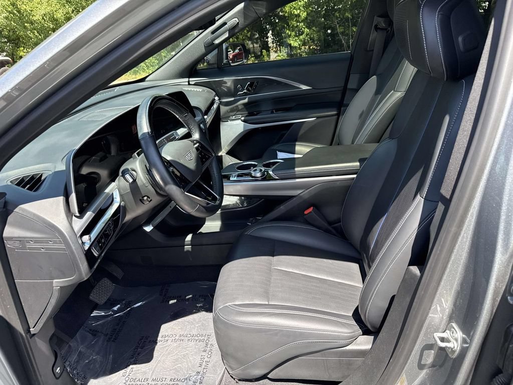 Certified 2024 Cadillac Lyriq Sport AWD/4WD image 6