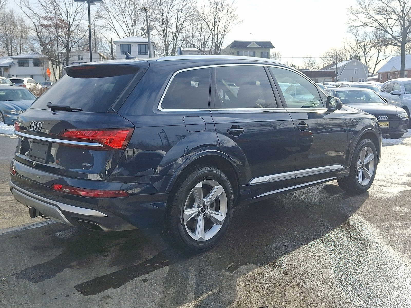 Certified 2025 Audi Q7 3.0T Premium w/ Convenience Package image 25