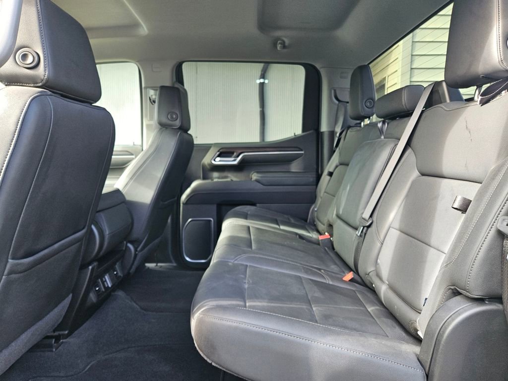 Used 2025 GMC Sierra 1500 SLT image 17