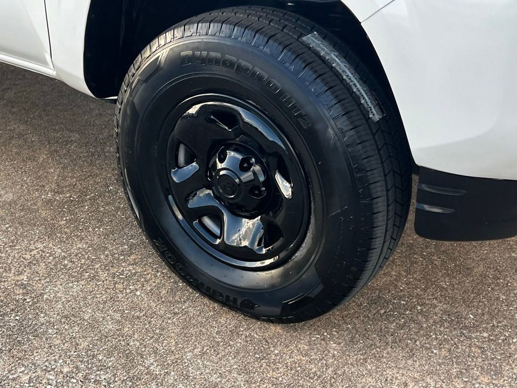 Used 2023 Toyota Tacoma SR5 image 9