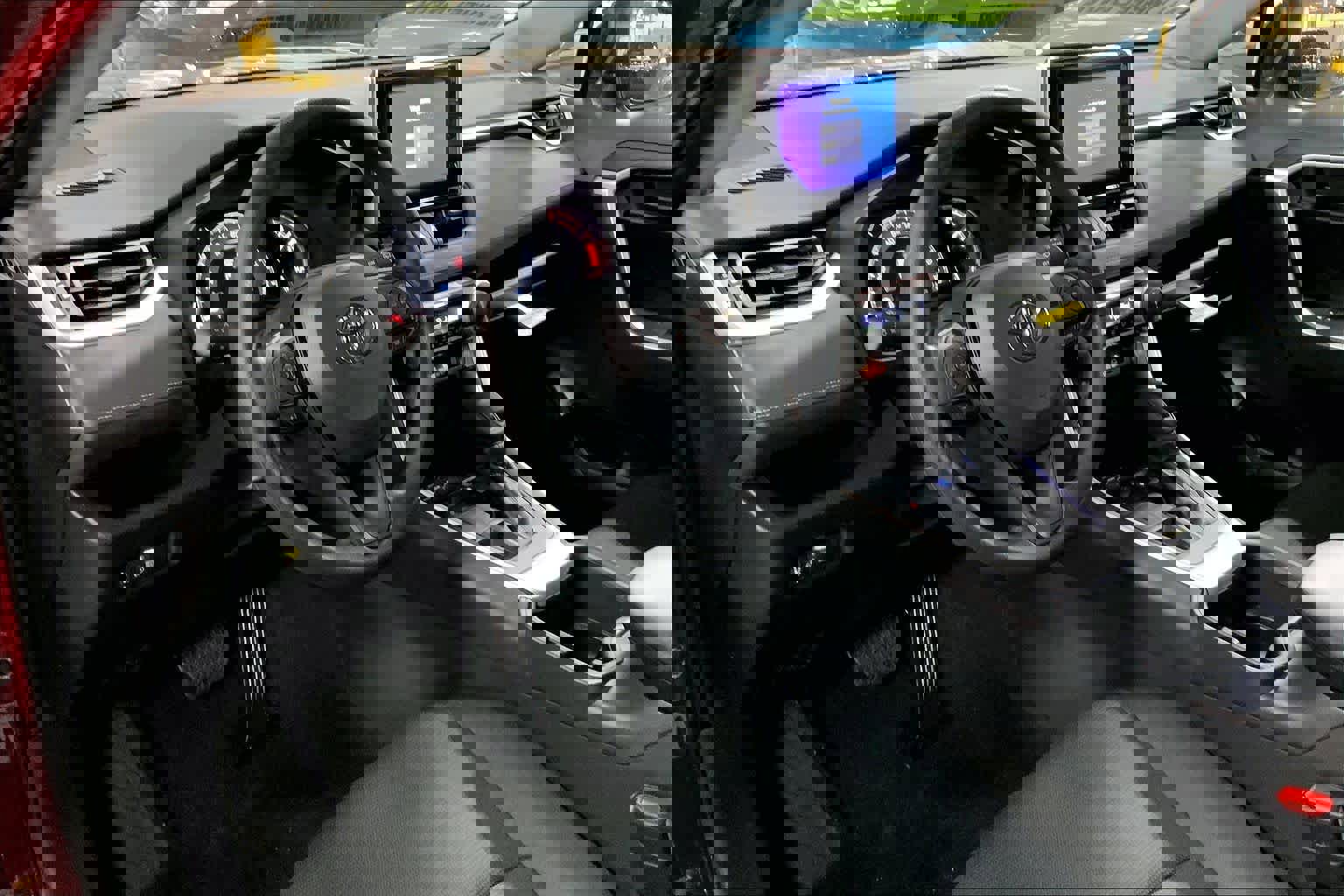 New 2025 Toyota RAV4 LE image 8