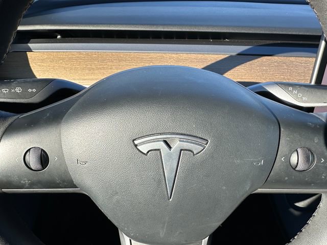 Used 2022 Tesla Model Y Performance image 29