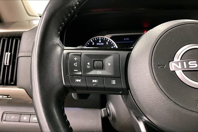 Used 2023 Nissan Pathfinder Platinum w/ Cargo Package AWD/4WD image 27