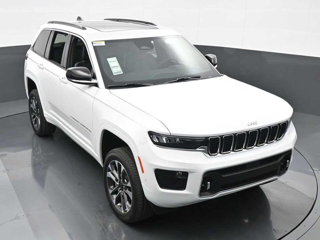 Used 2024 Jeep Grand Cherokee Overland w/ Luxury Tech Group IV image 57