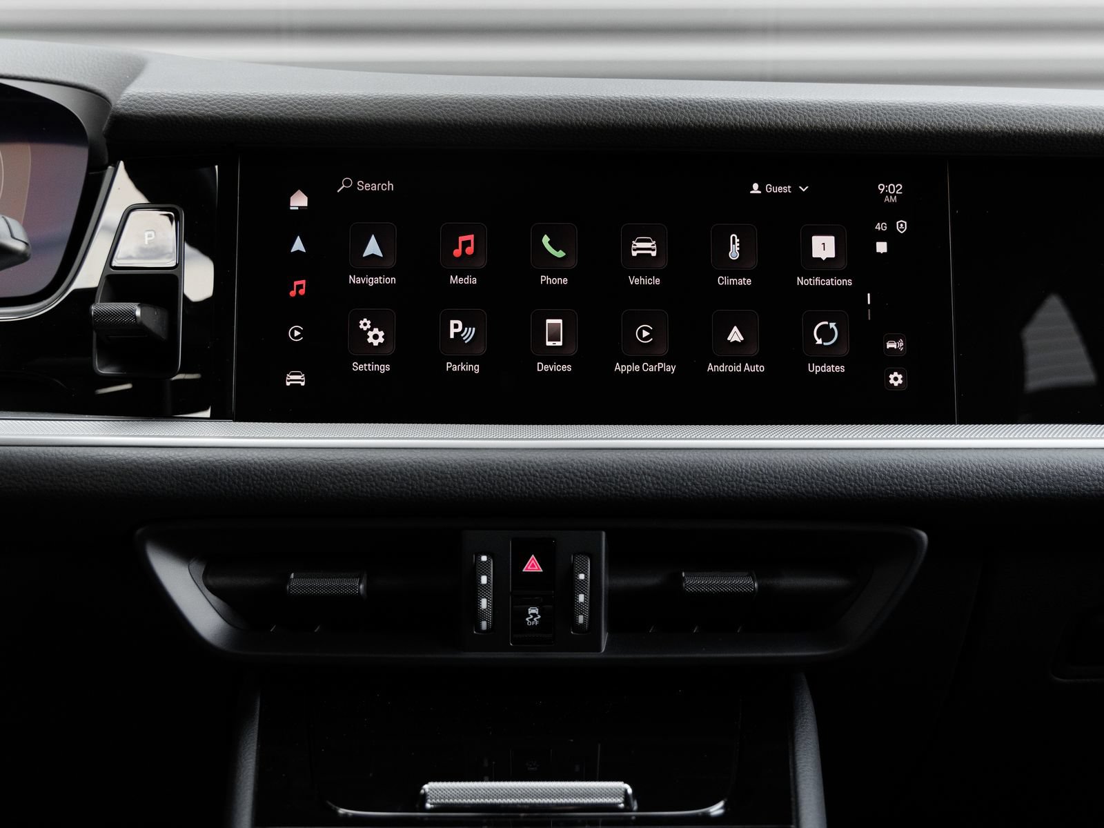 Certified 2025 Porsche Cayenne AWD/4WD image 21