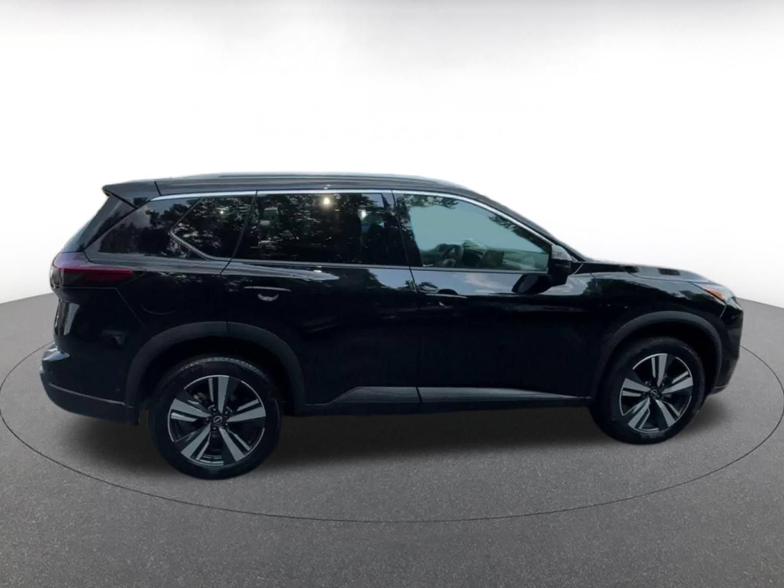 Used 2026 Nissan Rogue SL FWD image 15