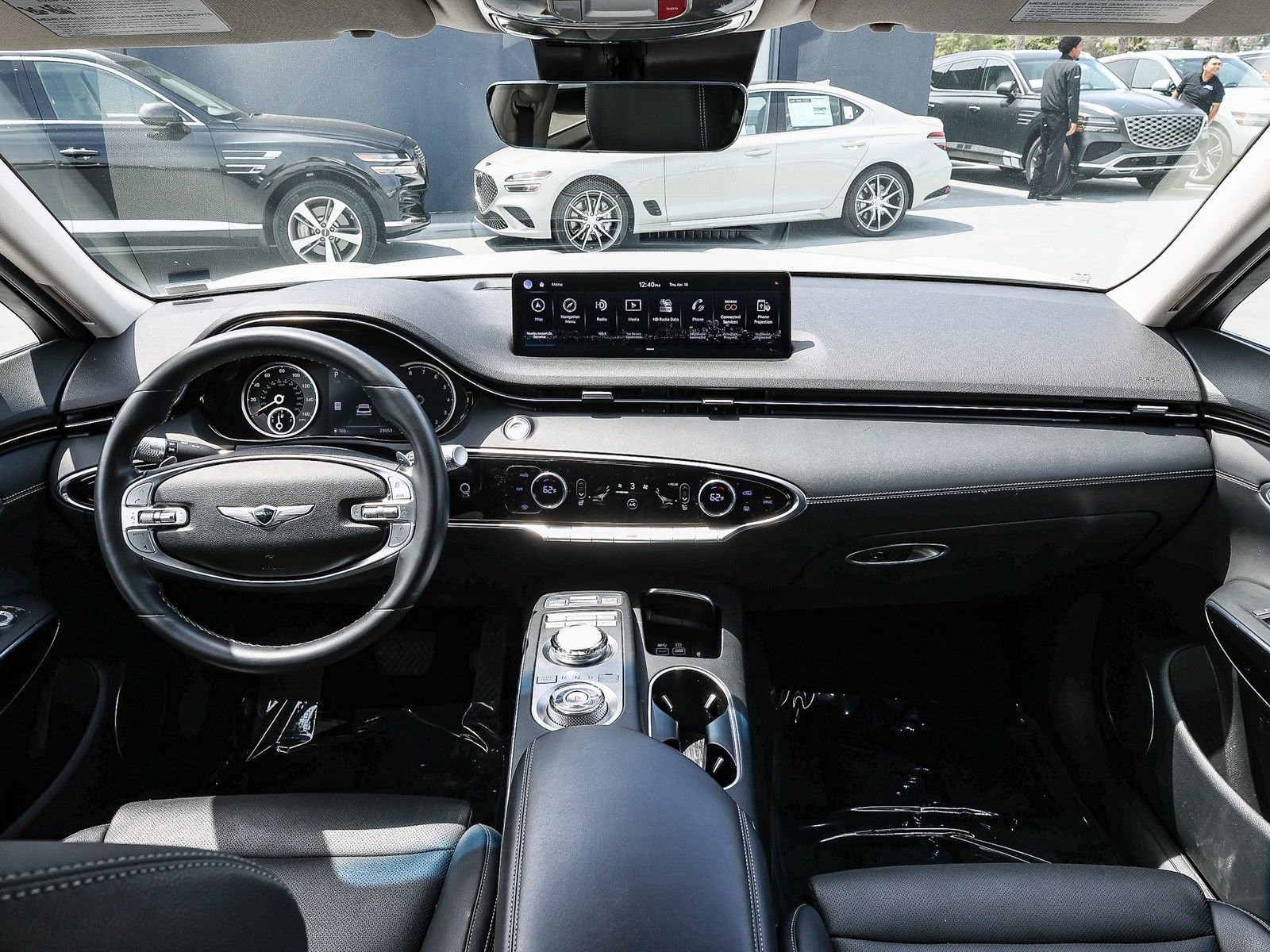 Used 2025 Genesis GV70 2.5T AWD/4WD image 13