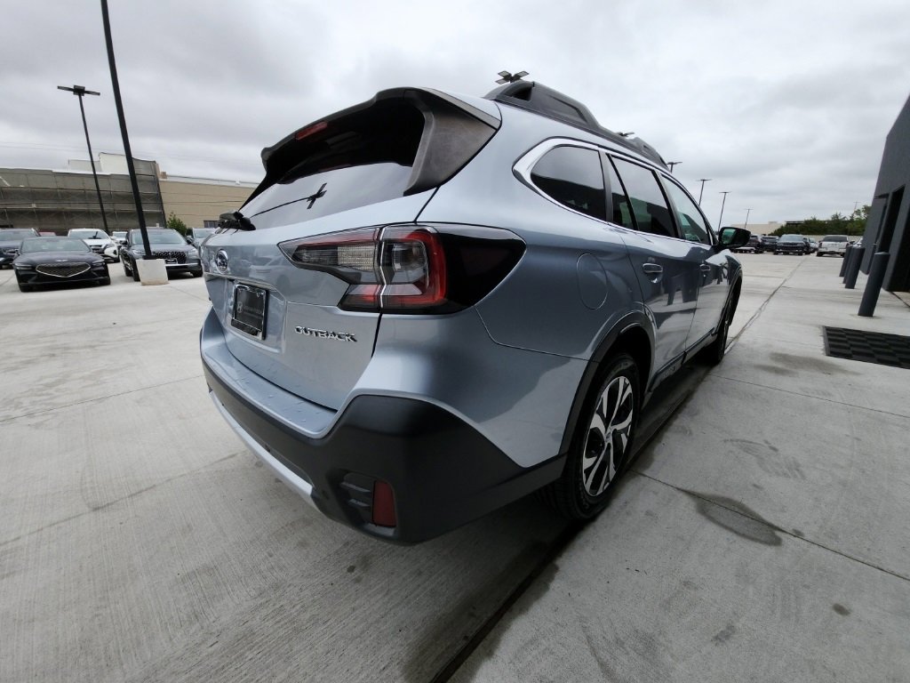 Used 2022 Subaru Outback Limited image 5