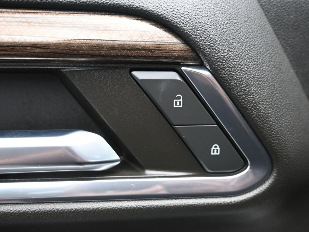 Used 2024 Chevrolet Silverado 2500 LT w/ Convenience Package image 13