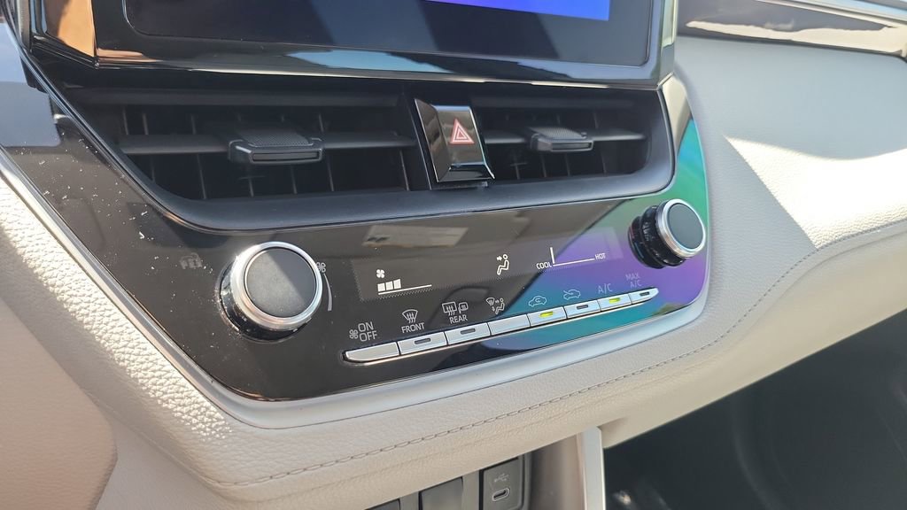 Certified 2024 Toyota Corolla Cross L image 23