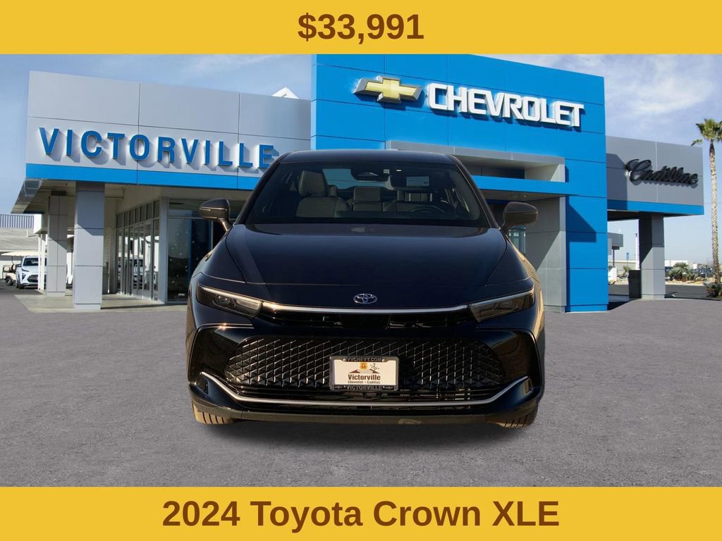 Used 2024 Toyota Crown AWD/4WD image 2