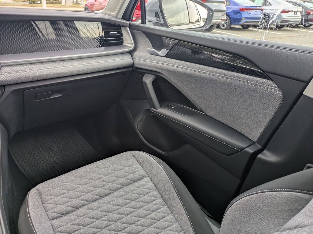 Certified 2025 Volkswagen Tiguan S image 17