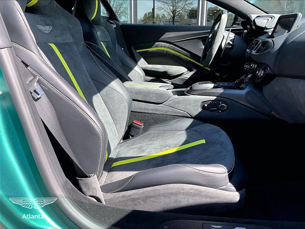 Used 2023 Aston Martin V8 Vantage Coupe image 8