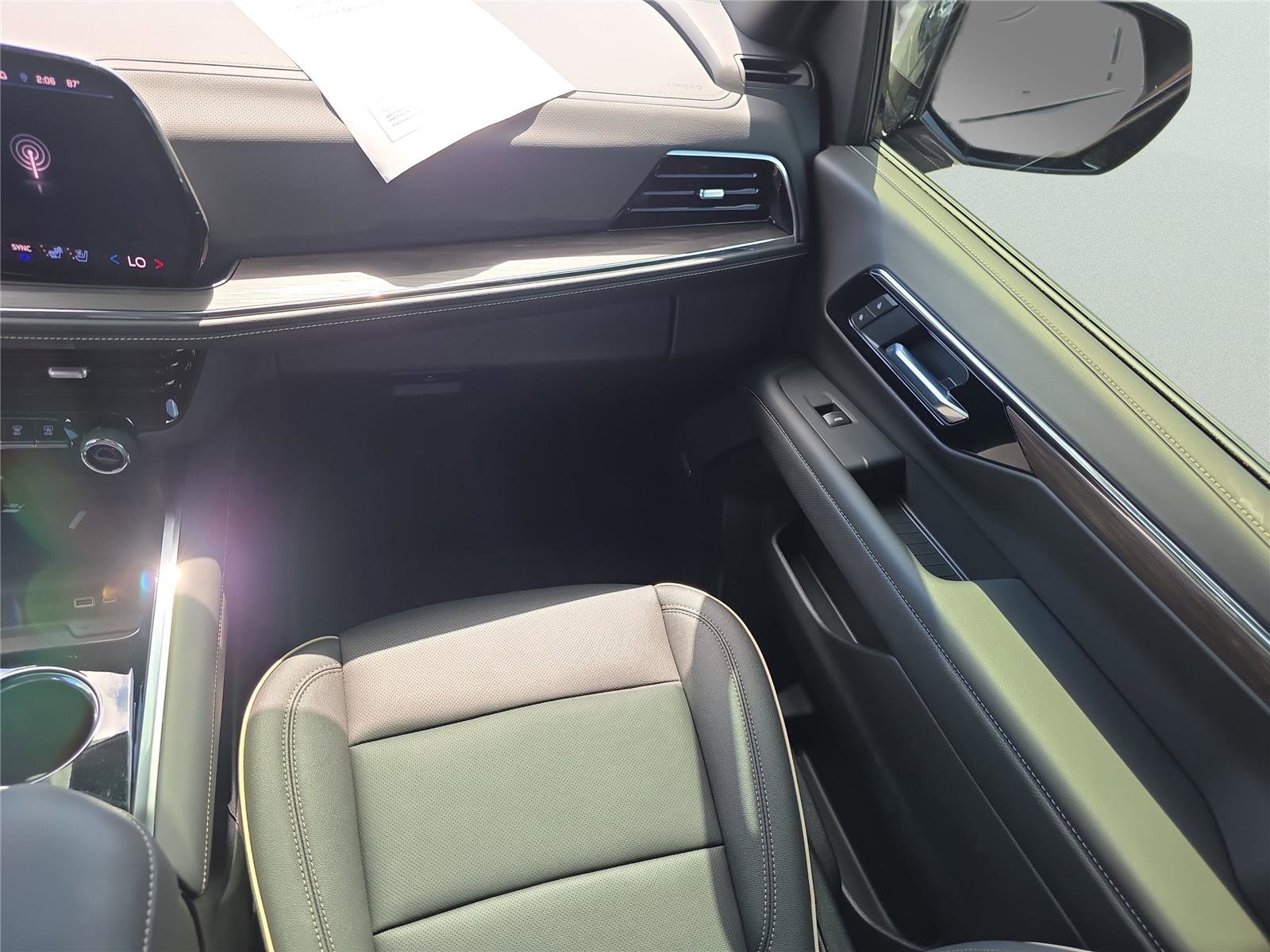 Used 2026 Chevrolet Tahoe Premier w/ Sun And Tow Package image 35