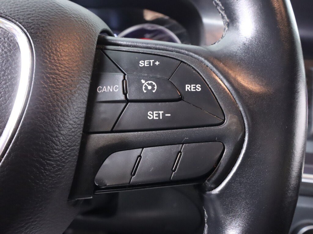 Used 2016 Dodge Charger SE w/ Popular Equipment Group RWD image 13