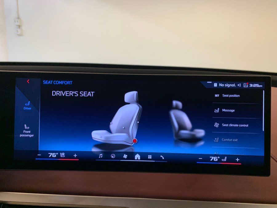 Used 2024 BMW iX M60 image 32