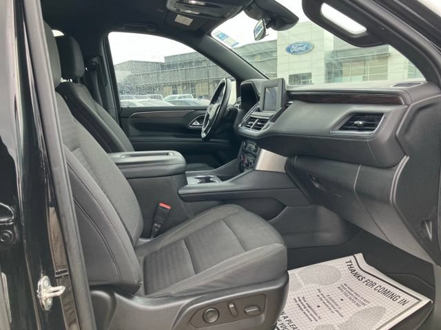 Used 2023 Chevrolet Suburban LS RWD image 11
