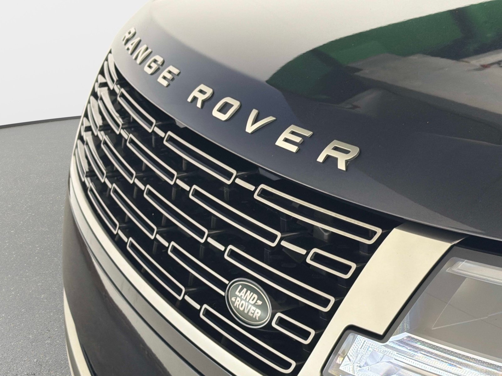 Used 2023 Land Rover Range Rover SE AWD/4WD image 11