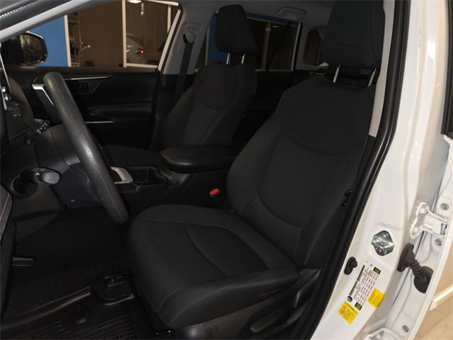 Used 2024 Toyota RAV4 LE image 11