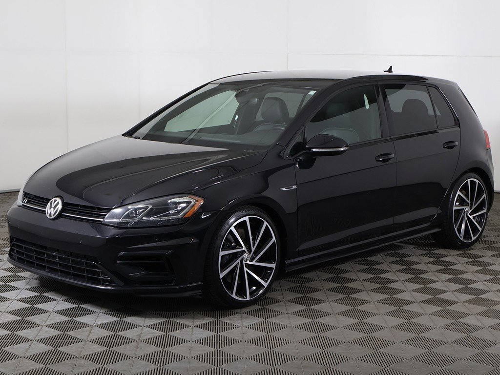 Used 2018 Volkswagen Golf R 4-Door image 8
